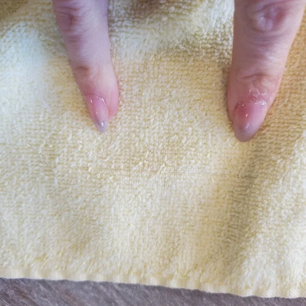 Vintage Cannon Monticello Light Yellow Sculpted‎ Hand Towel Fringe Edge